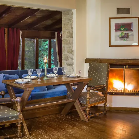 Country Club & Mikro Chorio (Central Greece)