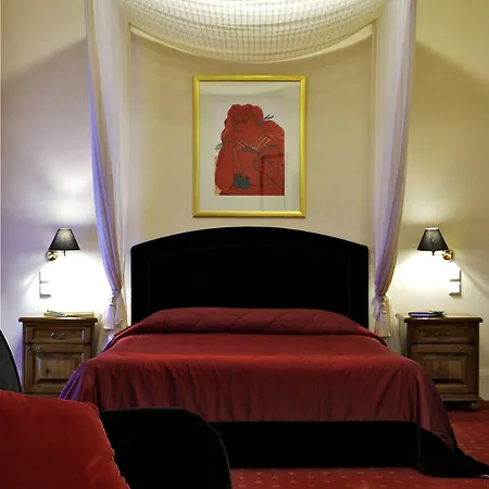 Country Club & 3* Mikrón Khoríon