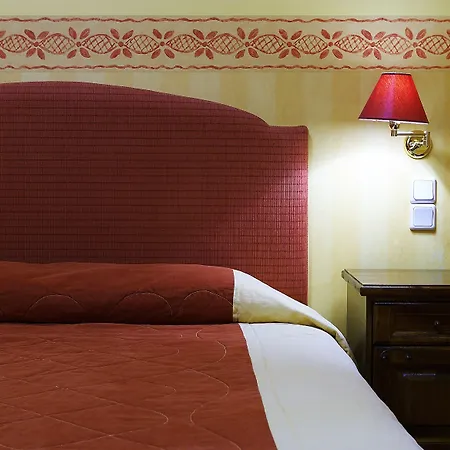 Country Club & 3* Mikro Chorio (Central Greece)
