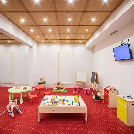 Country Club & 3* Mikrón Khoríon