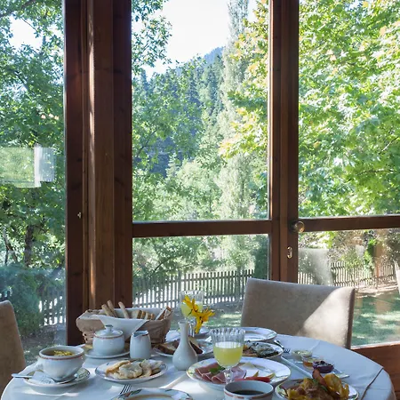 فندق Country Club & Mikrón Khoríon