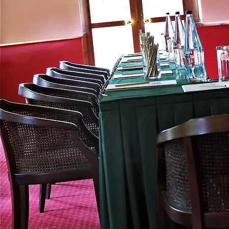 Country Club & Hotel Mikrón Khoríon