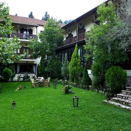 فندق Country Club &