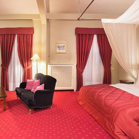 Country Club & Hotel 3*