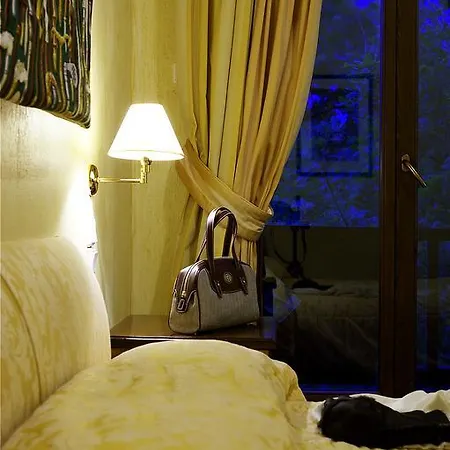Hotell Country Club & Mikrón Khoríon