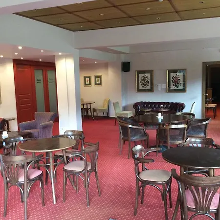 Country Club & Hotell 3*