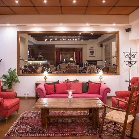 فندق Country Club &