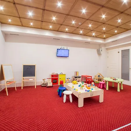 Hotell Country Club & 3*