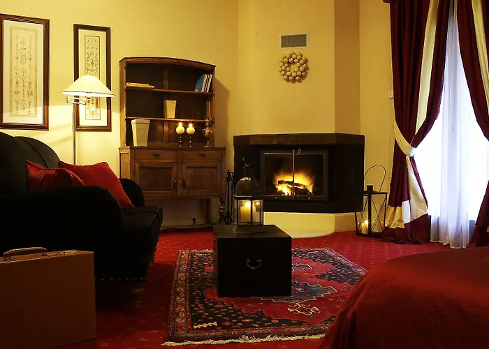 Hotel Country Club & Mikro Chorio (Central Greece)