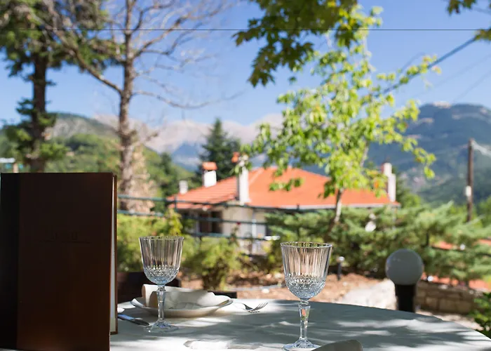 Country Club & Hotel Mikro Chorio (Central Greece)