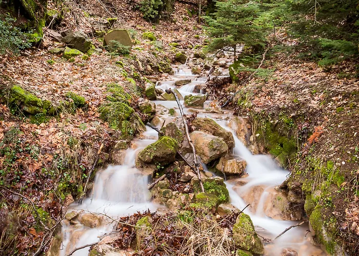 Country Club & Hotel Mikro Chorio (Central Greece)