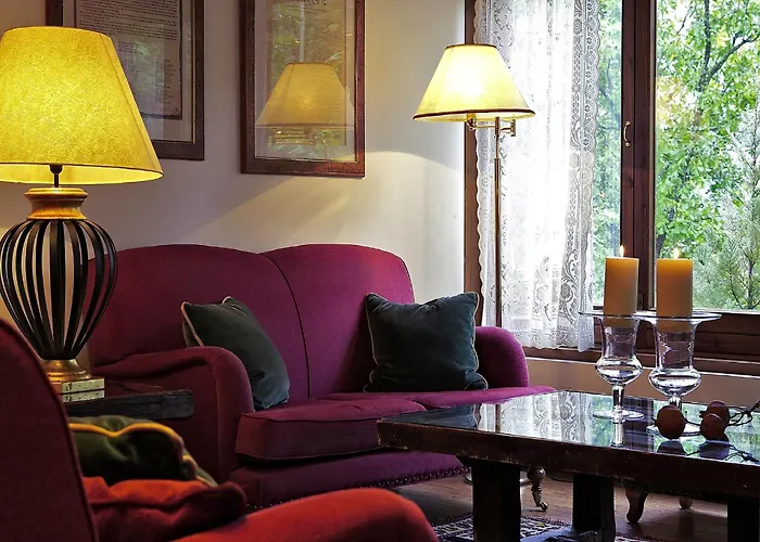 Country Club & Mikro Chorio (Central Greece)